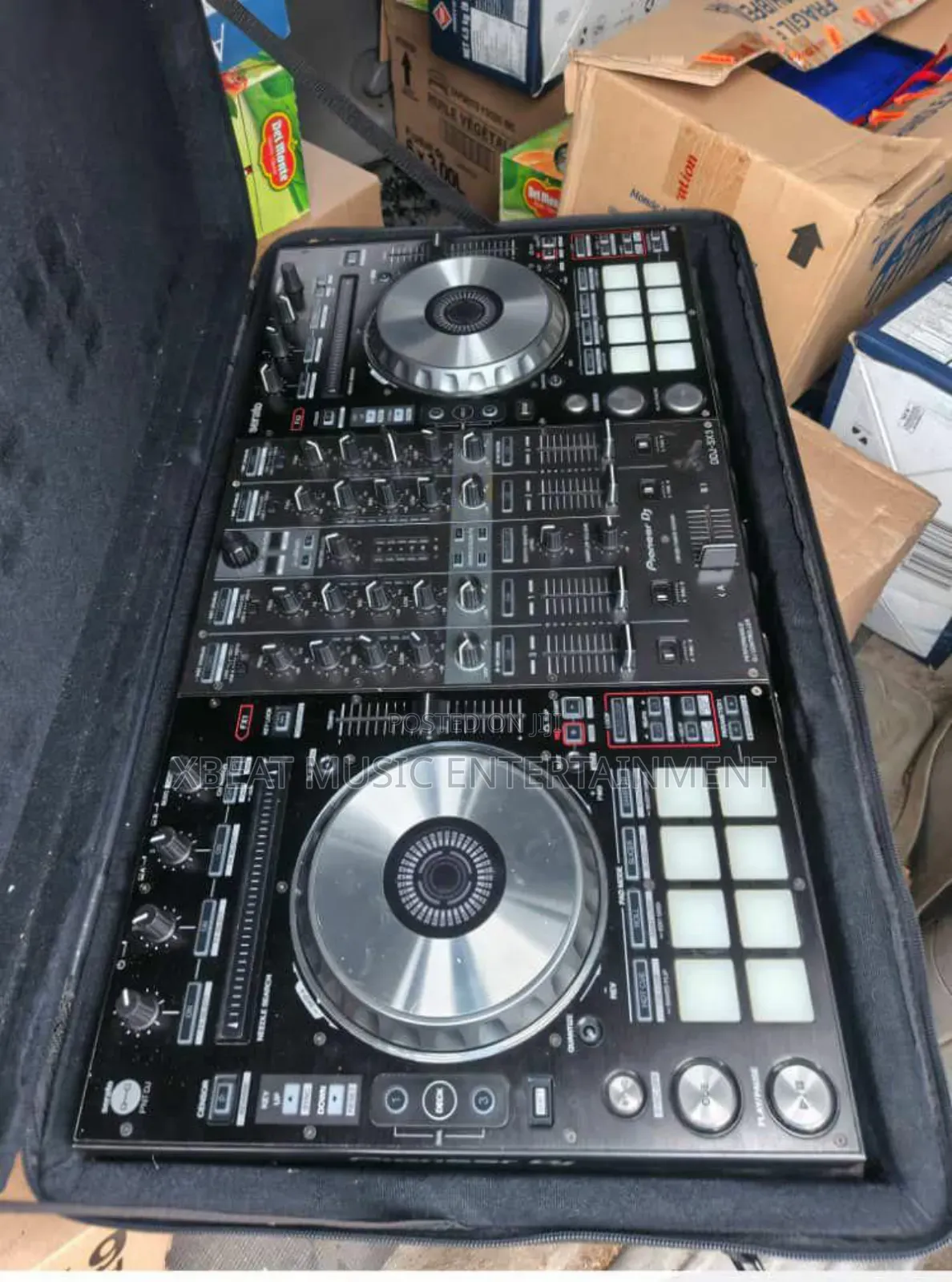 Rentage Of Speakers And Dj Controller