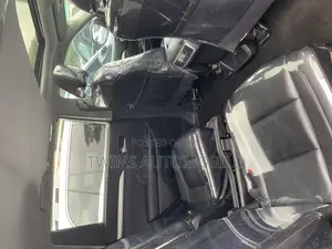 Toyota Highlander XLE 2019 Silver