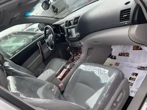 Toyota Highlander Limited 2012 Silver