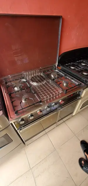 Standard Tokunbo Gas Cooker With 4 Burners Gas 1 Electric Burner