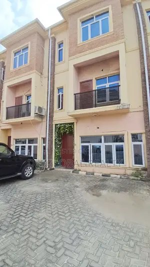 4bdrm Townhouse/Terrace in Osapa London for Sale