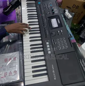Yamaha PSR E473 Digital Keyboard 61 Keys