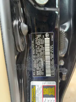 Toyota Camry XLE V6 4dr Sedan (3.5L 6cyl 6A) 2012 Matt Black