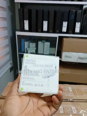 Apple Airpods Pro With Wireless Magsafe Charging Case