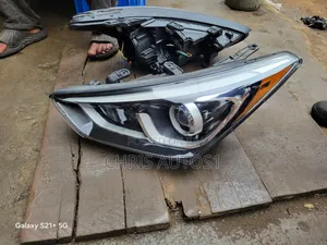Replacement Headlight for Hyundai Santa Fe 2017