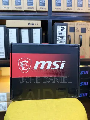 New Laptop MSI Raider GE78HX 16GB Intel Core I7 SSD 1.5T