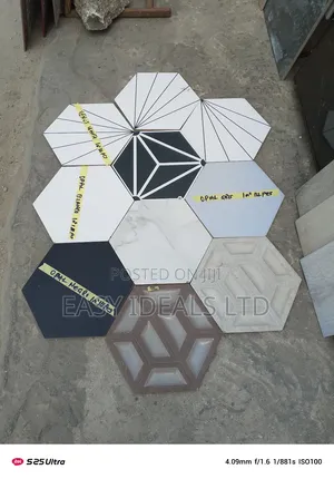 Hexagon 33x28.5