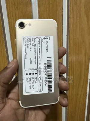 Apple iPhone 7 32 GB Gold