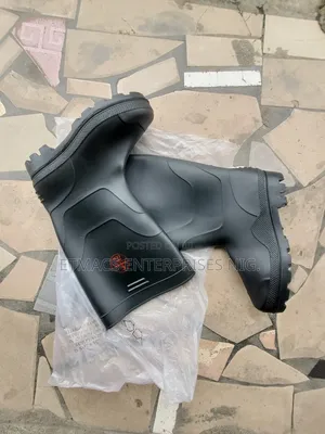 Non Safety Rainboot