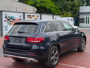 Mercedes-Benz GLC-Class 2016 Blue