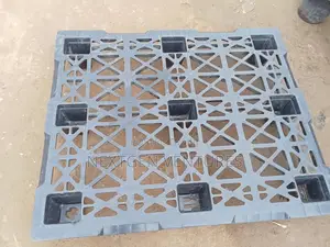 Plastic Pallets for Farm Storage 1.2 by 1 Meter