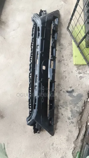 Front Grille for Toyota Yaris 2018