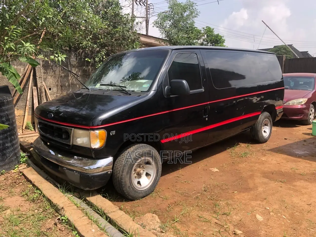 Ford E250 2006 Black