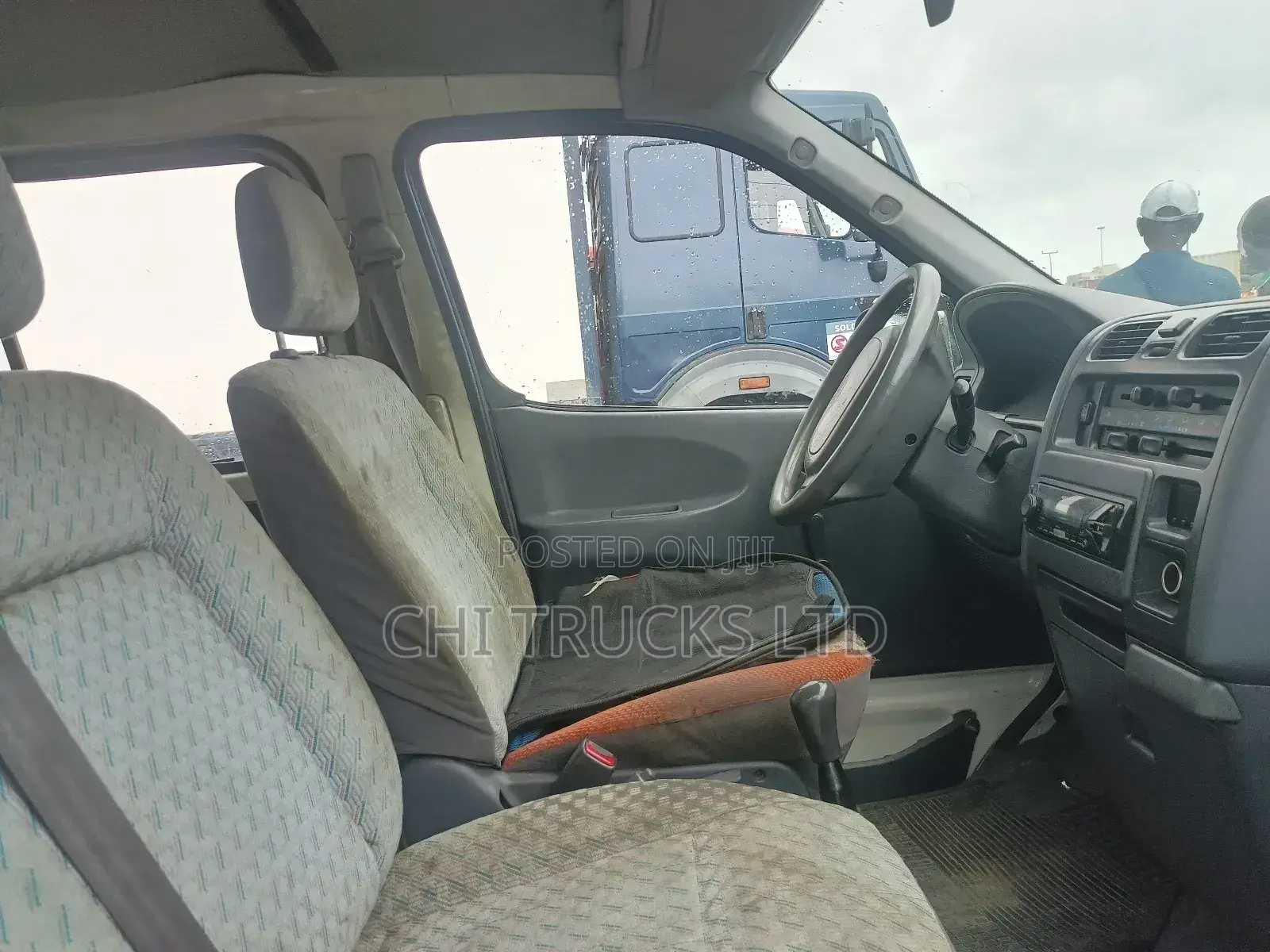 Toyota HiAce 2005 White