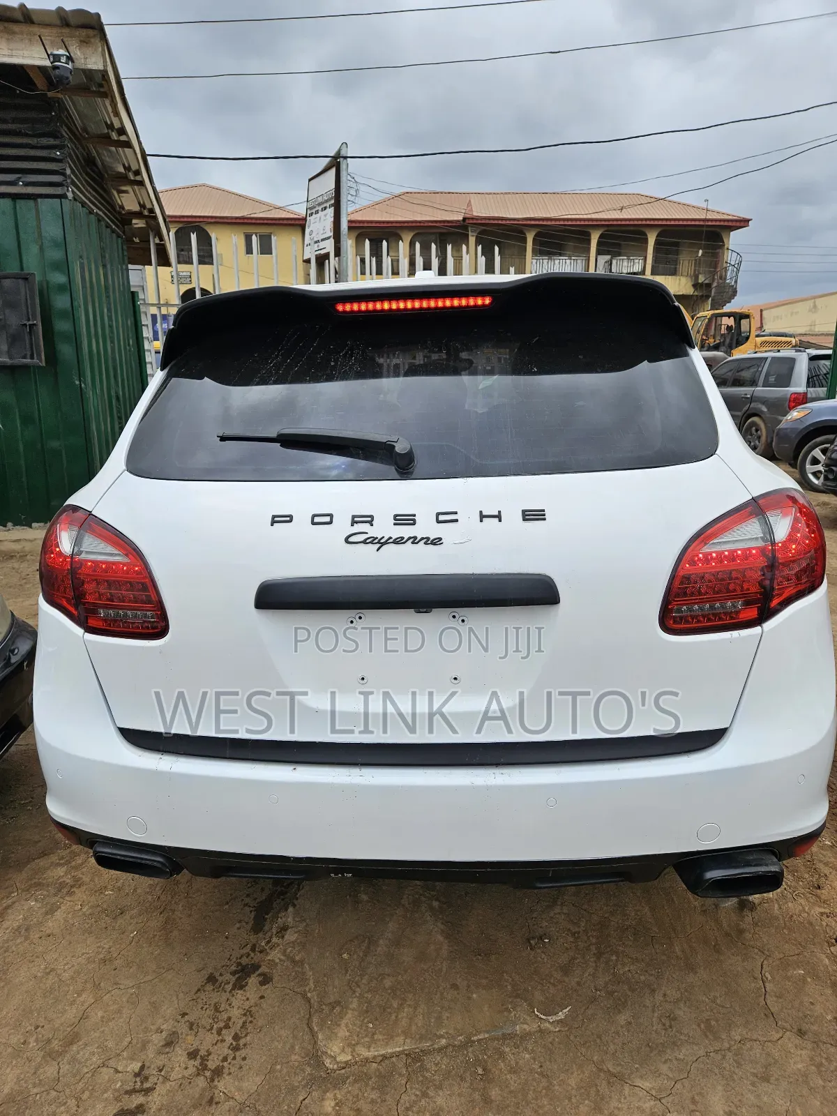 Porsche Cayenne S 2012 White