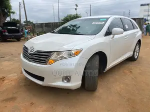 Toyota Venza 2010 White
