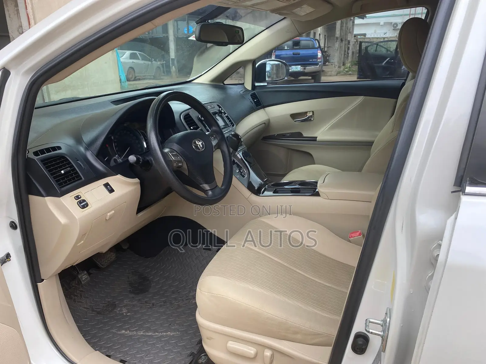 Toyota Venza 2010 White