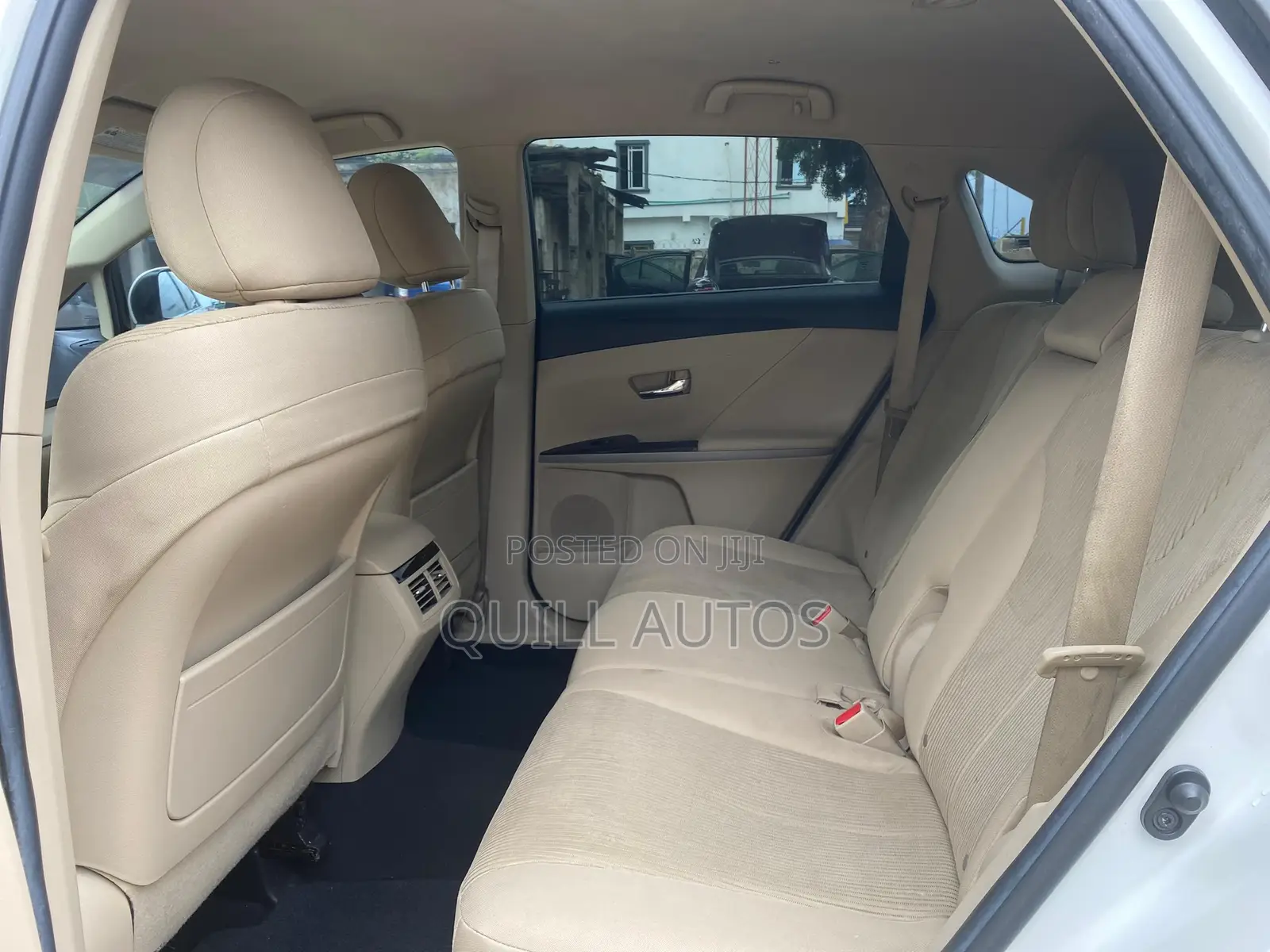 Toyota Venza 2010 White