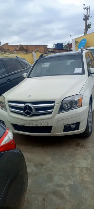 Mercedes-Benz GLK-Class 350 4MATIC 2010 White