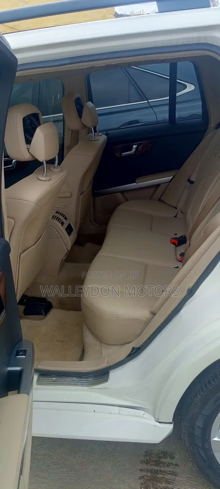 Mercedes-Benz GLK-Class 350 4MATIC 2010 White