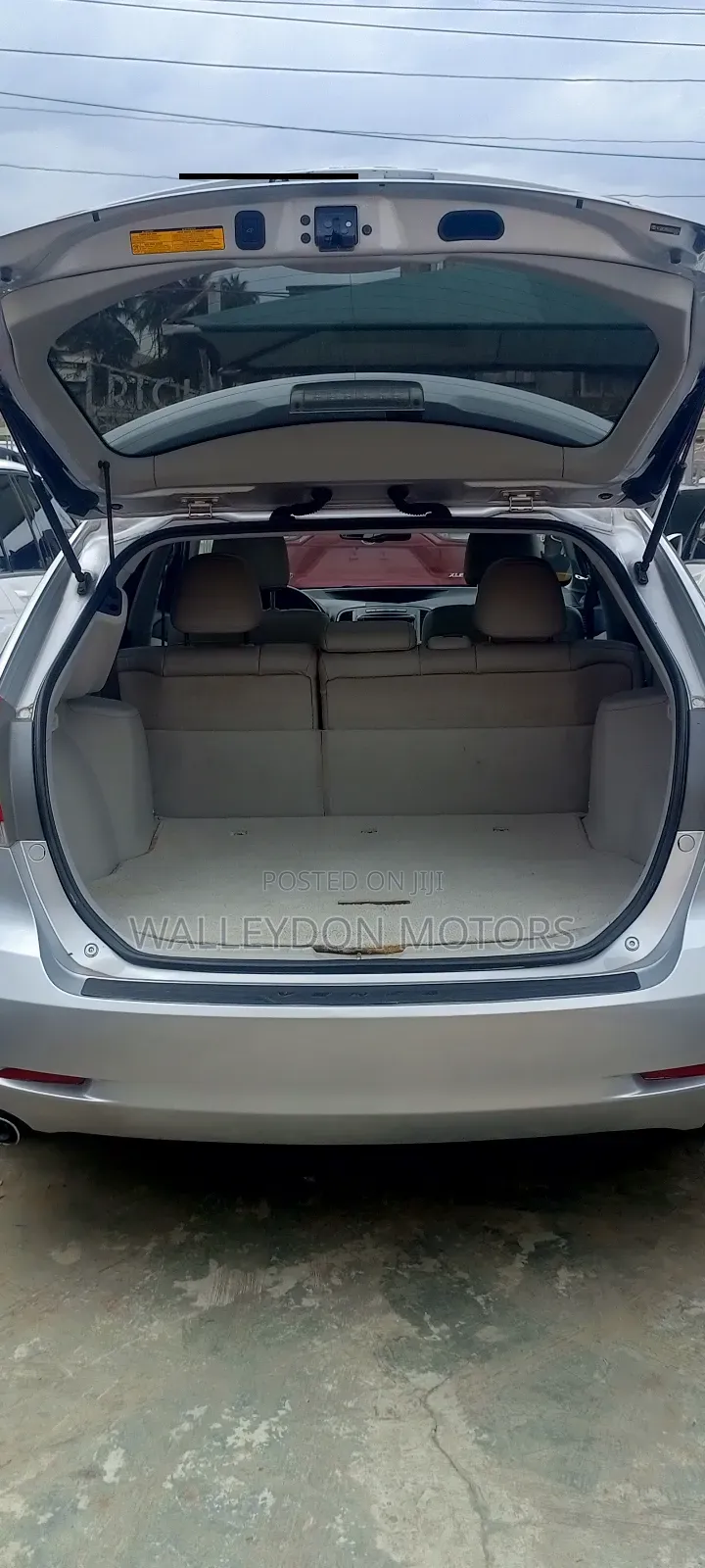 Toyota Venza V6 AWD 2010 Silver