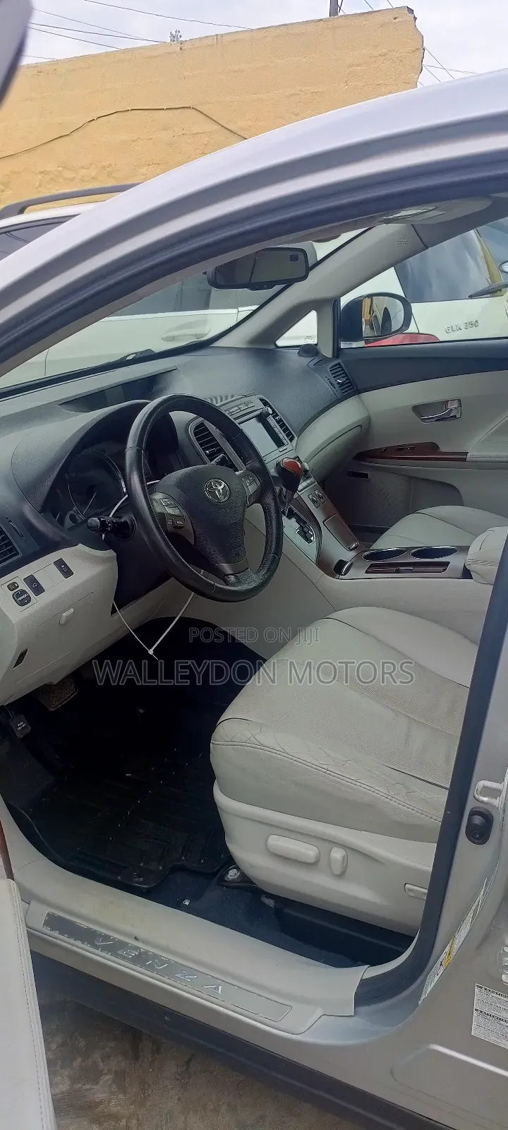 Toyota Venza V6 AWD 2010 Silver