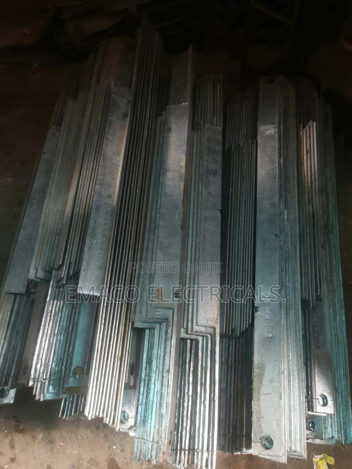 33kv Galvanized Steel Angle Tie Strap