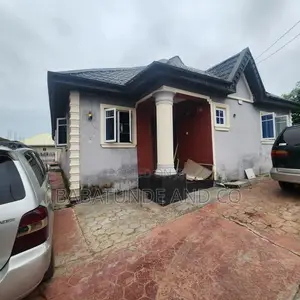 2bdrm Block of Flats in Akala Express for sale