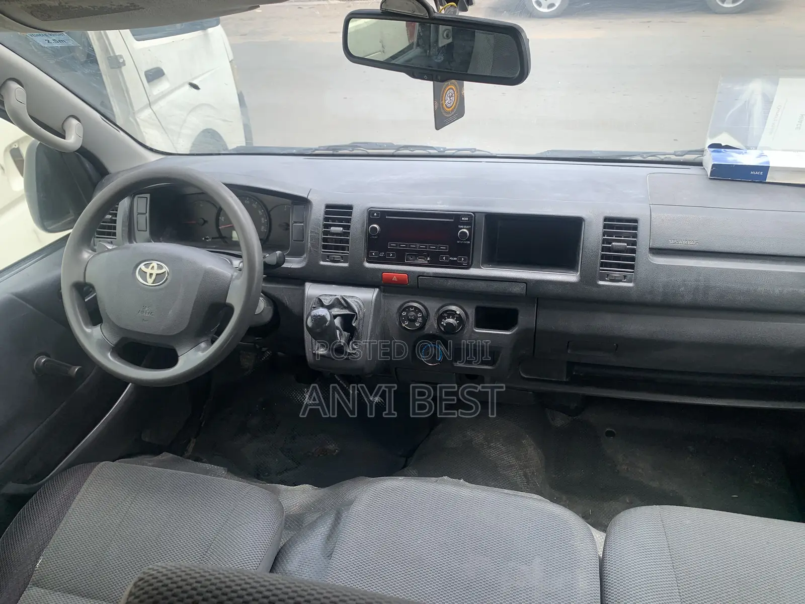 Toyota HiAce 2014 Brown