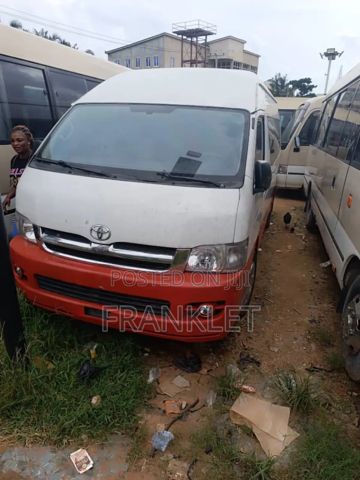 Toyota HiAce 2017 White