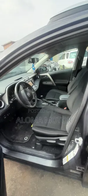 Toyota RAV4 XLE AWD (2.5L 4cyl 6A) 2013 Gray