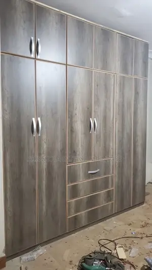 Arisekola Interior Designer