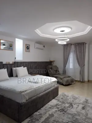 Executive Standard Selfcon/Studio With Toilet and Kitchen