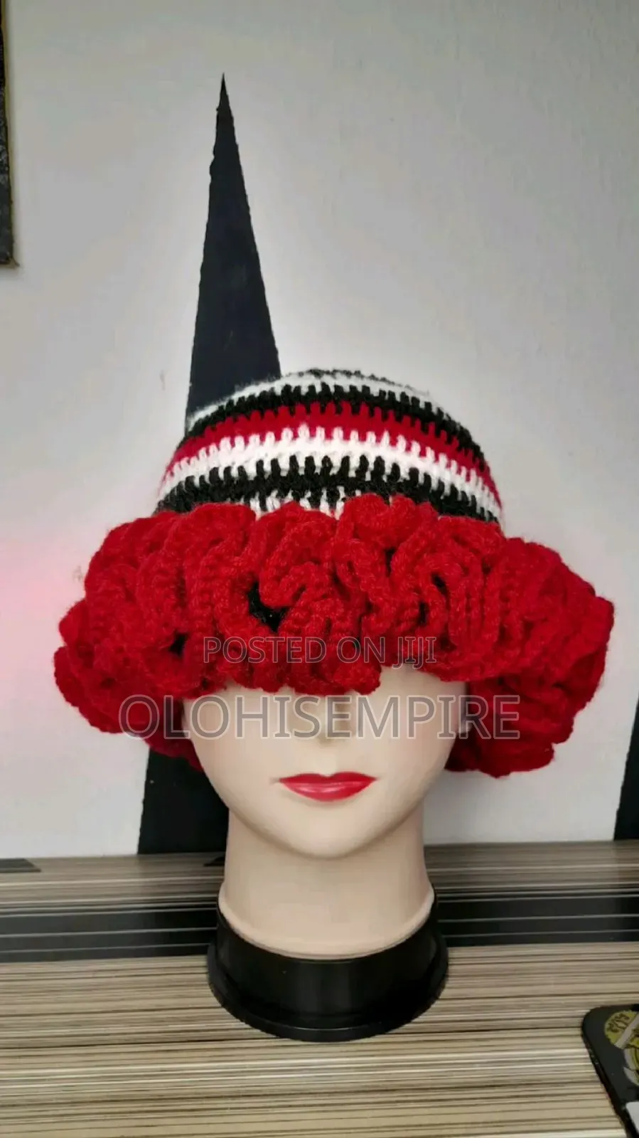 Ruffle Hat