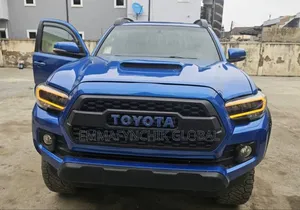 Toyota Tacoma Limited 2017 Blue