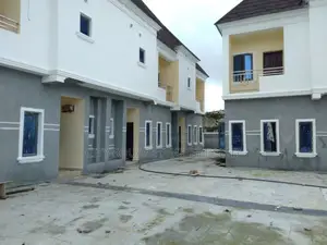 3bdrm Duplex in Unnamed Estate, Lugbe District for rent