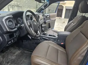 Toyota Tacoma Limited 2017 Blue