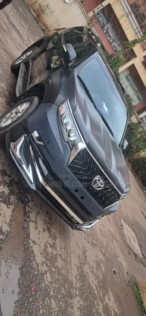 Toyota Prado Upgrading From 2010 to 2018 Modeto the Latest Version