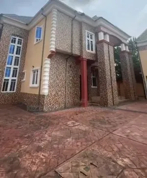 4bdrm Duplex in New Road Ext, Ada for sale