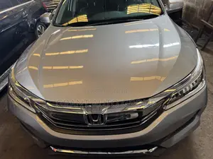 Honda Accord EX-L 4dr Sedan FWD (2.4L 4cyl 2A) 2017 Silver