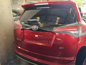 Toyota RAV4 SE AWD (2.5L 4cyl 6A) 2016 Red