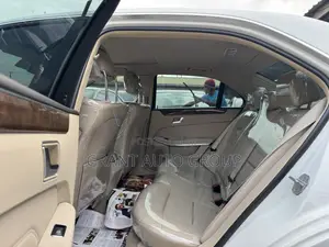 Mercedes-Benz E350 Base 4Matic Sedan AWD (3.5L 6cyl 7A) 2015 White