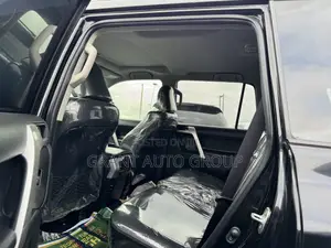 Toyota Land Cruiser Prado 2.7 2020 Black