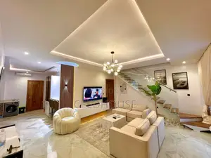 Modern 2 Bedroom Duplex With Ps5 and Swimming Pool