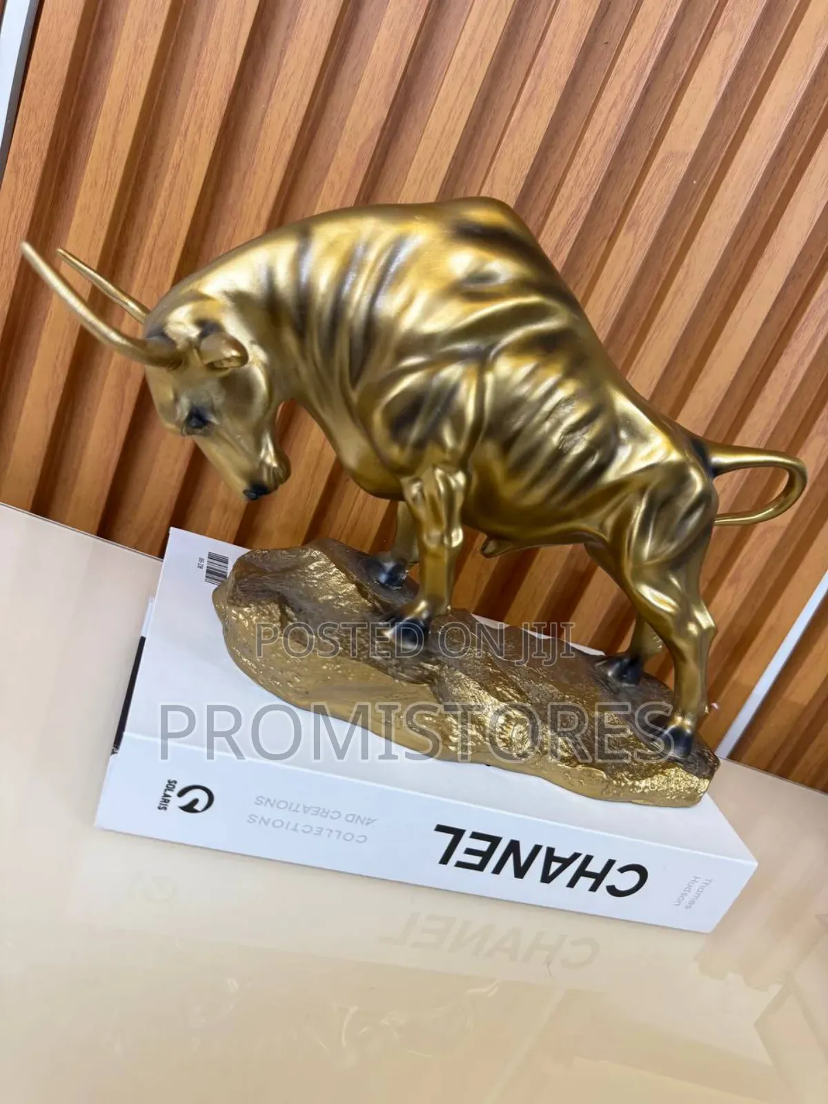 Modern Luxury Bull Figurine Statue Decor