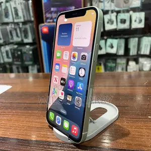 iPhone 12 • 128gb