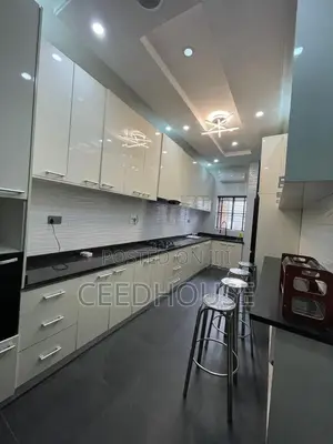 Luxurious 4 Bedroom Duplex