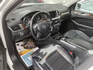 Mercedes-Benz M Class ML350 4MATIC 4dr SUV AWD (3.5L 6cyl 7A) 2014