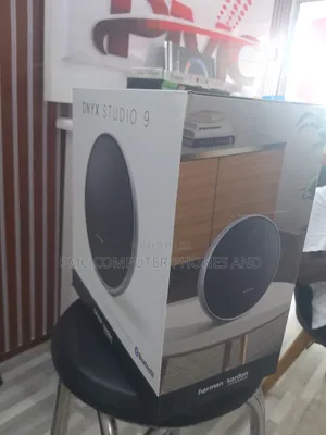 Onyx Studio 9