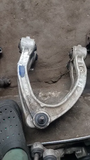 Upper Arm Mercedes Benz W220